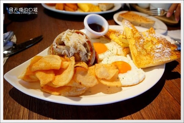貳樓餐廳．Second Floor@仁愛店｜份量十足的爆紅早午餐店推薦 @飛天璇的口袋