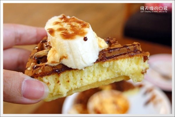 【台中下午茶】時光咖啡。這家鬆餅可以排進我心中台中鬆餅界的前三名 @飛天璇的口袋