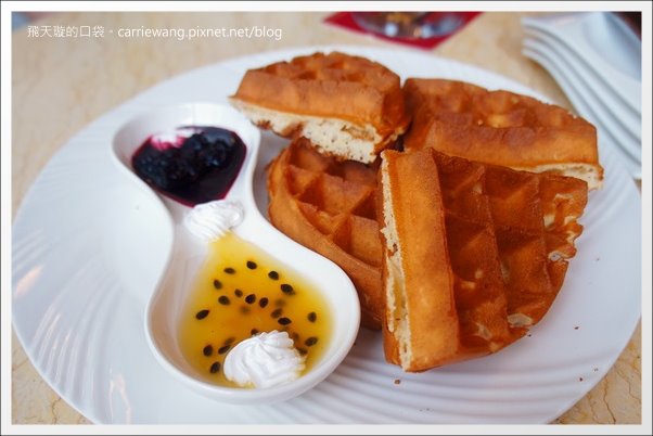 【台中下午茶】Buggy Coffee．蟲子咖啡。咖啡好濃、鬆餅&hellip;就那樣！ @飛天璇的口袋