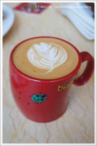 【台中下午茶】Buggy Coffee．蟲子咖啡。咖啡好濃、鬆餅&hellip;就那樣！ @飛天璇的口袋