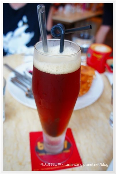 【台中下午茶】Buggy Coffee．蟲子咖啡。咖啡好濃、鬆餅&hellip;就那樣！ @飛天璇的口袋