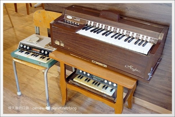 【台中下午茶】Labbito Caf&eacute;。草悟道旁充滿日式風格的兔子餐廳 @飛天璇的口袋