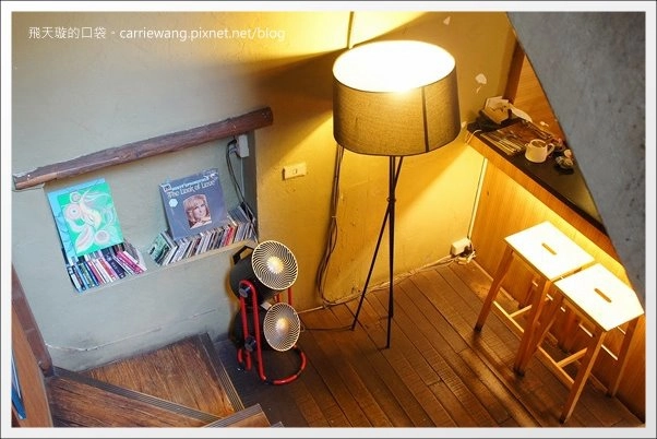 【台中下午茶】Ino Caf&eacute;。草悟道旁的咖啡廳，環境還不錯&hellip; @飛天璇的口袋