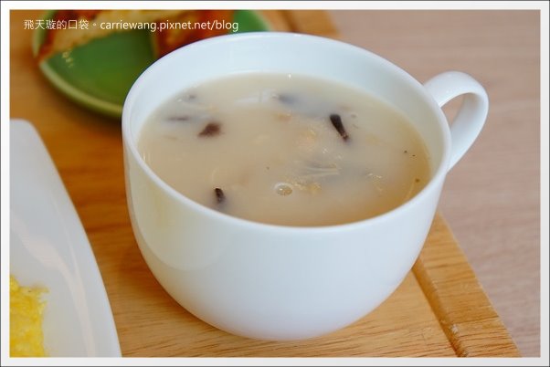 【台中餐廳推薦】梨子咖啡館@崇德店。溫馨樂活親子餐廳推薦！ @飛天璇的口袋