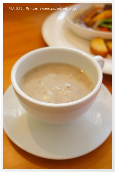 【台中下午茶】Q5咖啡館。偶像劇”親愛的，我愛上別人了！”拍攝地點 @飛天璇的口袋