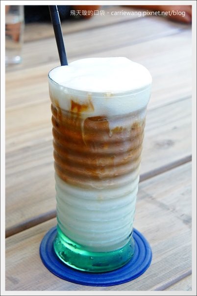 台中南屯｜Edia Cafe．台中老字號咖啡館，鬆餅雖然樸實卻好吃 @飛天璇的口袋