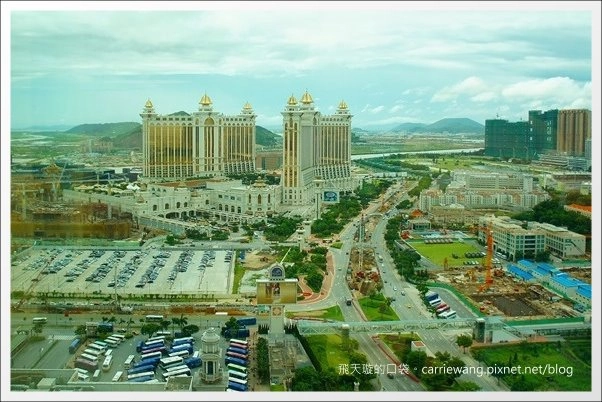 澳門氹仔｜官也街一日遊．大利來記豬扒飽．沙度娜木糠布甸．官也街．鉅記餅家．咀香園餅家．晃記餅家．好美味咖喱魚蛋．正斗咖喱大魚蛋 @飛天璇的口袋