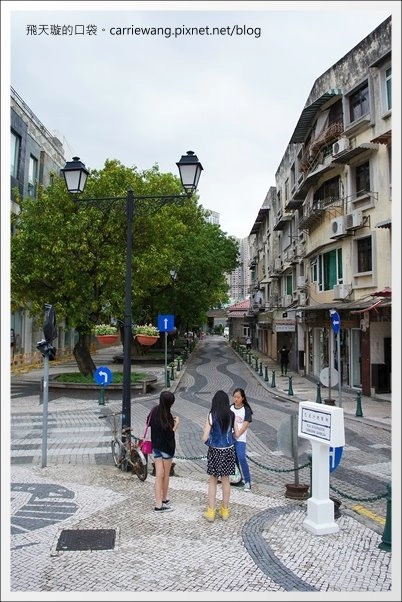 澳門氹仔｜官也街一日遊．大利來記豬扒飽．沙度娜木糠布甸．官也街．鉅記餅家．咀香園餅家．晃記餅家．好美味咖喱魚蛋．正斗咖喱大魚蛋 @飛天璇的口袋