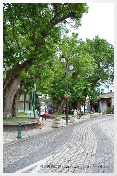 澳門氹仔｜官也街一日遊．大利來記豬扒飽．沙度娜木糠布甸．官也街．鉅記餅家．咀香園餅家．晃記餅家．好美味咖喱魚蛋．正斗咖喱大魚蛋 @飛天璇的口袋