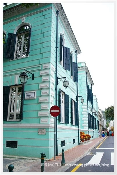 澳門氹仔｜官也街一日遊．大利來記豬扒飽．沙度娜木糠布甸．官也街．鉅記餅家．咀香園餅家．晃記餅家．好美味咖喱魚蛋．正斗咖喱大魚蛋 @飛天璇的口袋