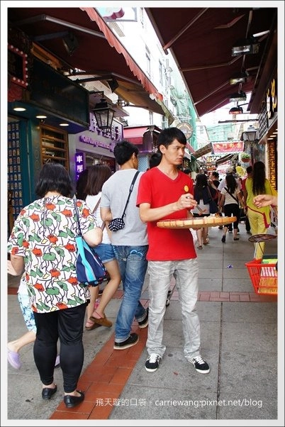 澳門氹仔｜官也街一日遊．大利來記豬扒飽．沙度娜木糠布甸．官也街．鉅記餅家．咀香園餅家．晃記餅家．好美味咖喱魚蛋．正斗咖喱大魚蛋 @飛天璇的口袋