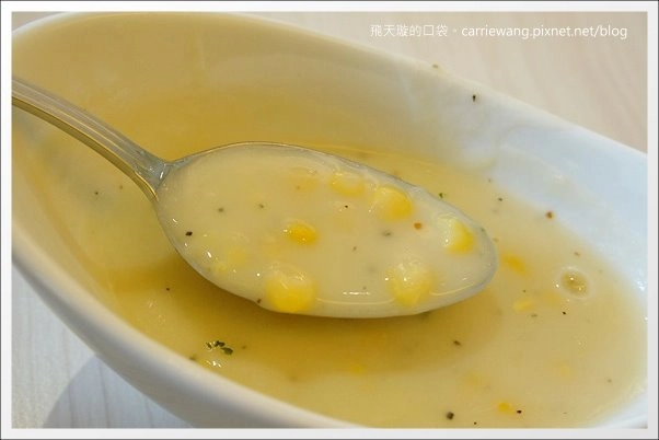 【台中下午茶】Ricco．瑞可輕食館。北屯地區餐點最多元化的咖啡廳~ @飛天璇的口袋