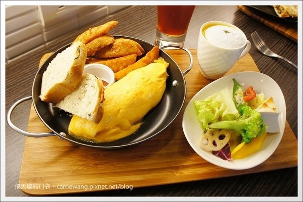 【台中早午餐】2013年精選10間台中最值得推薦的早午餐店 @飛天璇的口袋