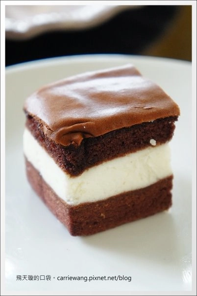 【台中下午茶】幸福小水舞。在美麗的秋紅谷公園品嚐幸福的下午茶 @飛天璇的口袋