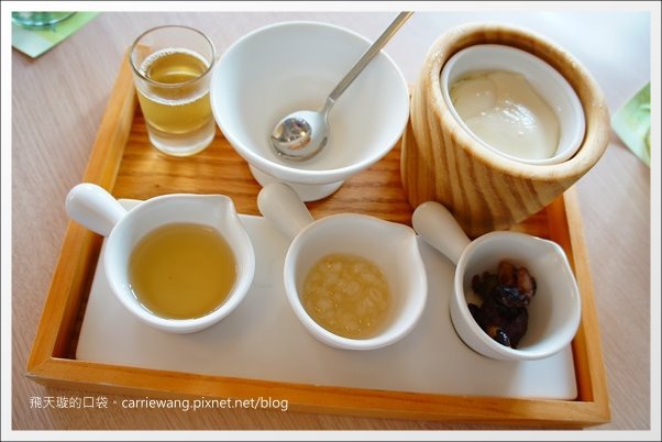 【台中餐廳推薦】梨子咖啡館@崇德店。溫馨樂活親子餐廳推薦！ @飛天璇的口袋