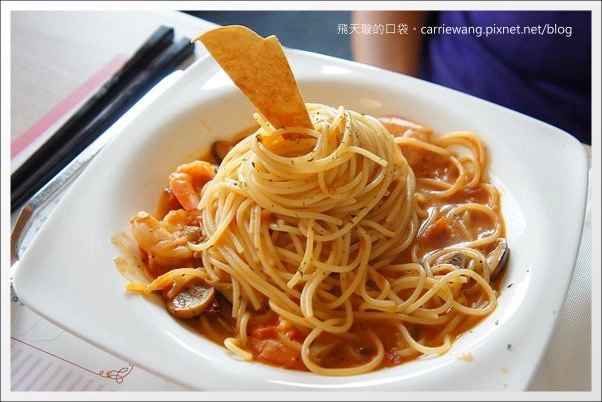 【台中餐廳推薦】梨子咖啡館@崇德店。溫馨樂活親子餐廳推薦！ @飛天璇的口袋