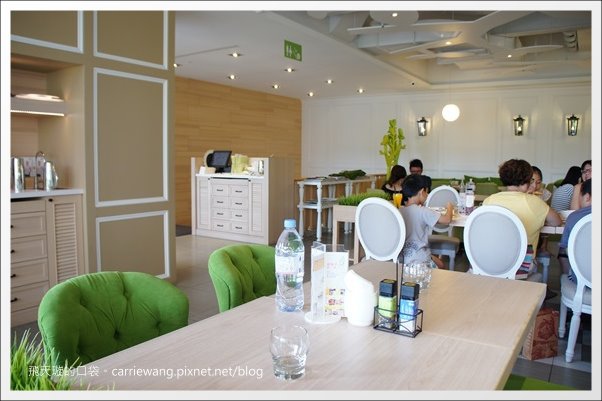 【台中餐廳推薦】梨子咖啡館@崇德店。溫馨樂活親子餐廳推薦！ @飛天璇的口袋