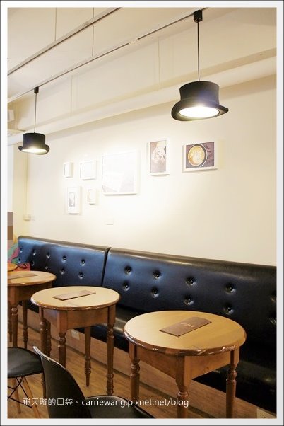 【台中下午茶】StayReal Caf&eacute;。五月天阿信的店，體驗潮與搖滾精神~ @飛天璇的口袋