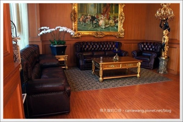 【台中牛排餐廳】金磚極品牛排．商業午餐。祝我自已生日快樂，也大家新年快樂！Happy 2013~ @飛天璇的口袋