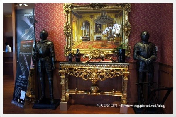 【台中牛排餐廳】金磚極品牛排．商業午餐。祝我自已生日快樂，也大家新年快樂！Happy 2013~ @飛天璇的口袋