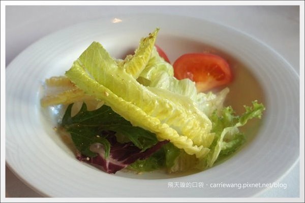 【台中牛排餐廳】金磚極品牛排．商業午餐。祝我自已生日快樂，也大家新年快樂！Happy 2013~ @飛天璇的口袋