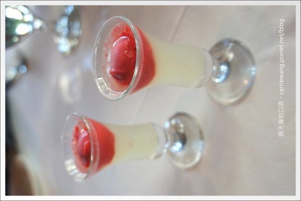 【台中牛排餐廳】金磚極品牛排．商業午餐。祝我自已生日快樂，也大家新年快樂！Happy 2013~ @飛天璇的口袋