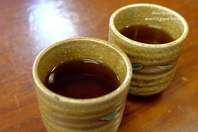 台中北屯｜三本茶藝館．在古厝裡吃飯的感覺，爬完大坑步道吃美食 @飛天璇的口袋