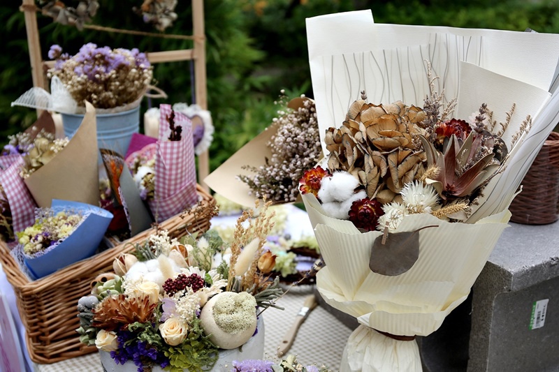 2016台中花都藝術季┃台中旅遊景點：2018花卉博覽會前哨，位於台中文學館，用花朵實踐生活美學，喜迎2018世界花卉博覽會 @飛天璇的口袋