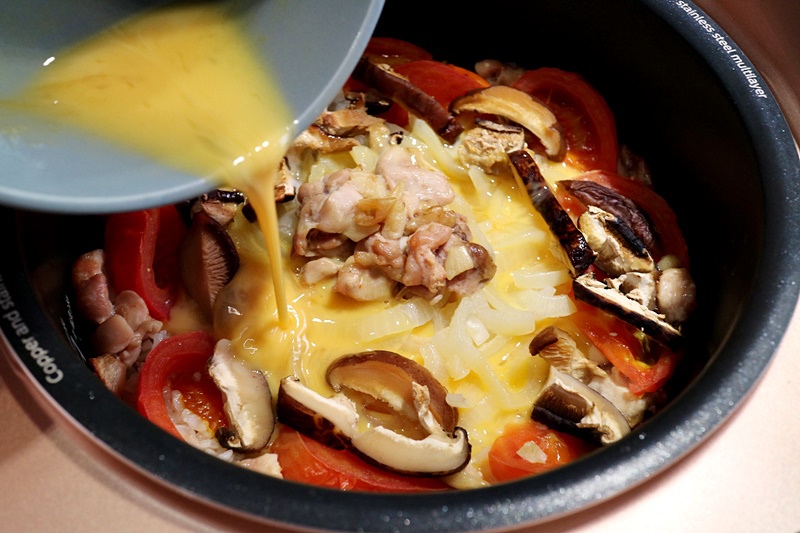 飛利浦雙向智旋IH電子鍋┃居家生活：飛利浦雙向智旋IH電子鍋開箱文 雙向智旋IH加熱技術搭配火紋鍋讓每粒米都能完美呈現，內附鍋巴飯和糙米飯食譜分享 @飛天璇的口袋