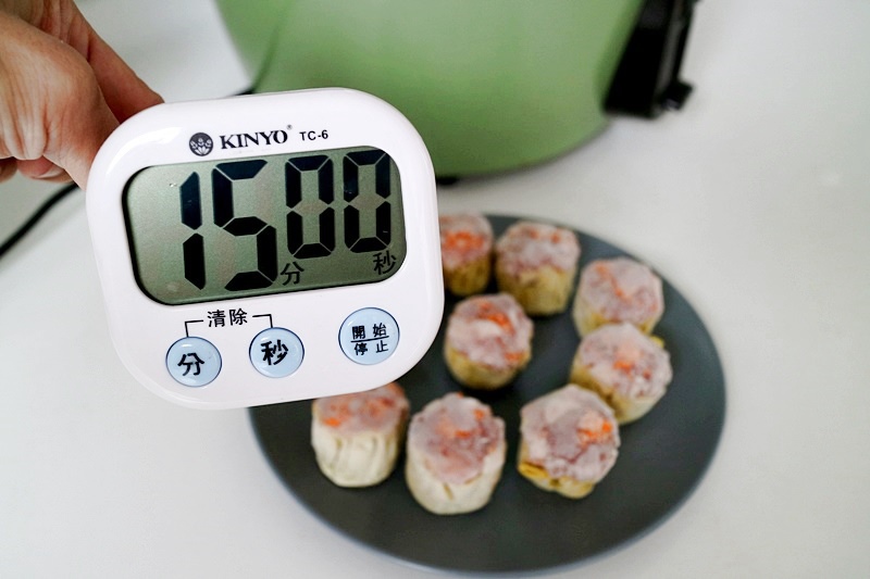 潮港城餐飲集團┃台中南屯美食：潮港城主廚在我家，外帶主廚家庭晚餐，港式點心原盅雞燉翅讓餐桌更豐富 @飛天璇的口袋