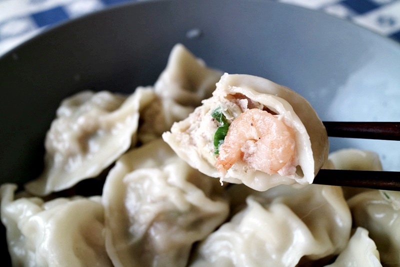 潮港城餐飲集團┃台中南屯美食：潮港城主廚在我家，外帶主廚家庭晚餐，港式點心原盅雞燉翅讓餐桌更豐富 @飛天璇的口袋