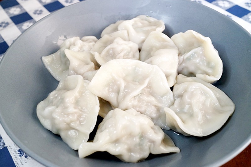 潮港城餐飲集團┃台中南屯美食：潮港城主廚在我家，外帶主廚家庭晚餐，港式點心原盅雞燉翅讓餐桌更豐富 @飛天璇的口袋