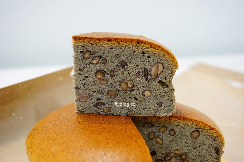 2017台灣農糧精品展銷會┃各種團購夯物推薦：台灣紅藜蘇打餅、黑豆米果、米乖乖、黃金香米餅、香蕉捲、醋飲、水果乾、草莓酒、米卡龍、黑豆蛋糕、南瓜米蛋糕、紅米、紅藜糙米好棒棒、醬油、毛豆漿、甘薯脆片 @飛天璇的口袋