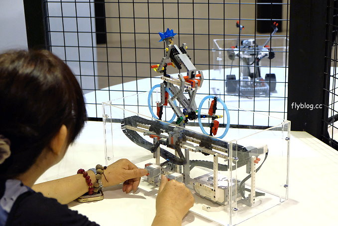 會動的積木特展┃台中旅遊景點：7/1~10/10台中文化創意產業園區展出，台中獨家首座積木微型城市的呈現，等你來親自來體驗 @飛天璇的口袋