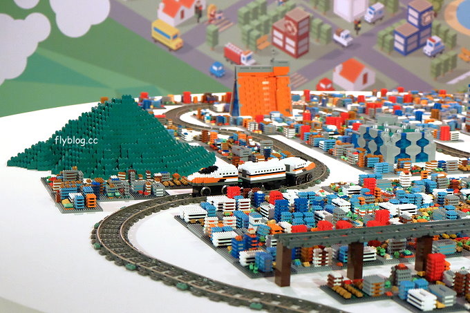 會動的積木特展┃台中旅遊景點：7/1~10/10台中文化創意產業園區展出，台中獨家首座積木微型城市的呈現，等你來親自來體驗 @飛天璇的口袋