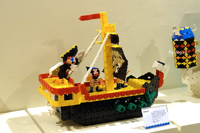 會動的積木特展┃台中旅遊景點：7/1~10/10台中文化創意產業園區展出，台中獨家首座積木微型城市的呈現，等你來親自來體驗 @飛天璇的口袋