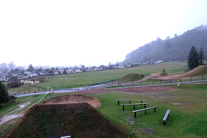 紐西蘭羅托魯瓦｜Rotorua Skyline．搭乘空中纜車到Mt. Ngongotaha，俯瞰羅托魯瓦城市地熱風情 @飛天璇的口袋