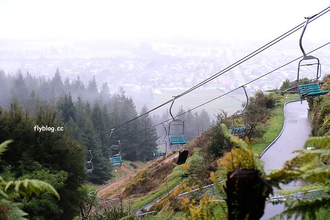紐西蘭羅托魯瓦｜Rotorua Skyline．搭乘空中纜車到Mt. Ngongotaha，俯瞰羅托魯瓦城市地熱風情 @飛天璇的口袋