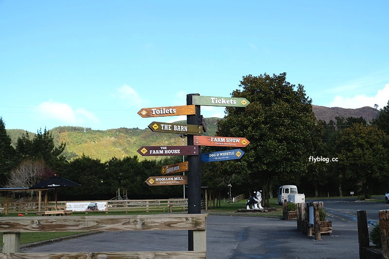 紐西蘭羅托魯瓦｜Agrodome Farm 愛歌頓農場．紐西蘭最大牧場，被綿羊和草泥馬包圍了 @飛天璇的口袋