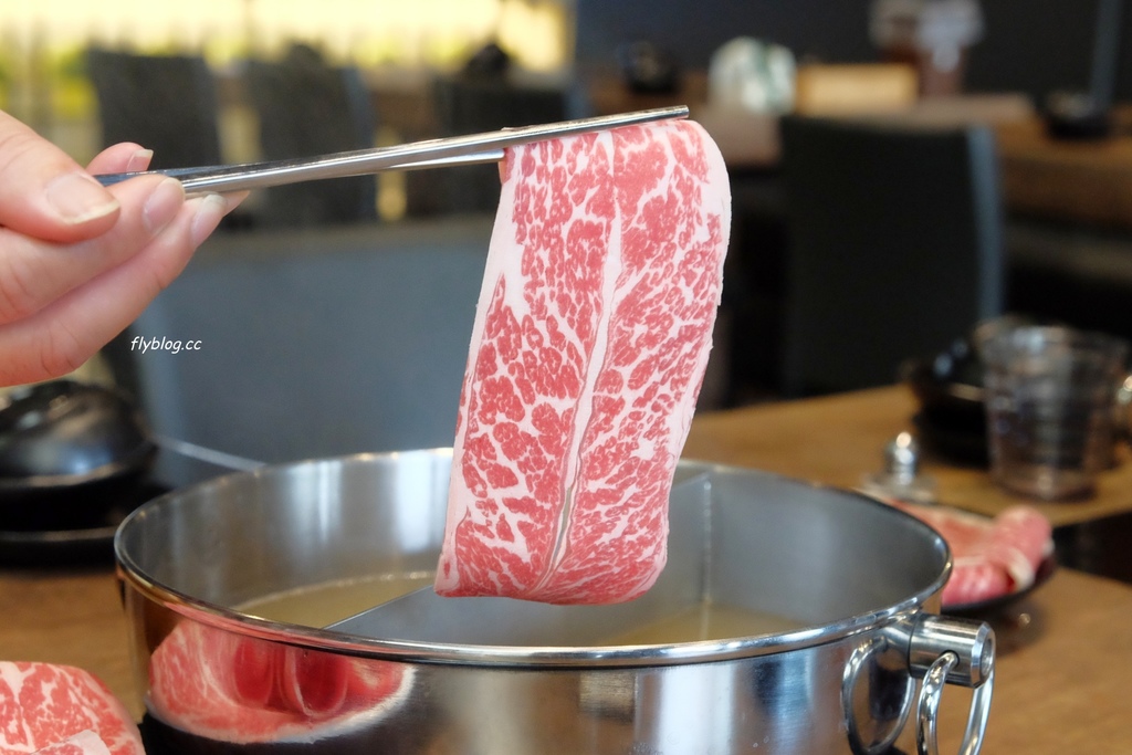 上官木桶鍋@台中朝富店┃台中西屯：北部以南第一間分店新開幕，甜蜜痛風鍋、大胃王套餐鍋霸氣上桌 @飛天璇的口袋