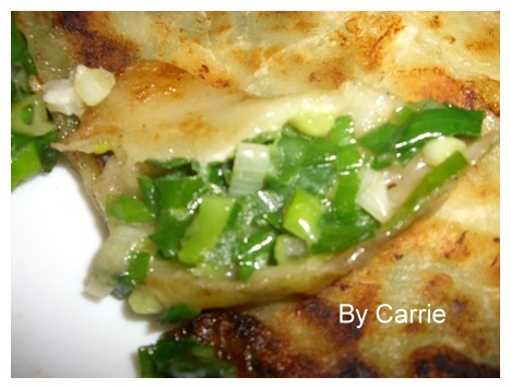 【桃園團購美食】老克明蔥油餅．2011/11/07食尚玩家莎莎採訪 @飛天璇的口袋