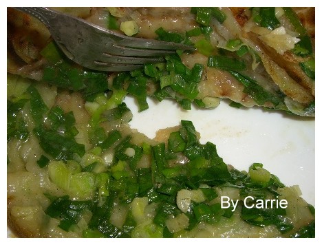 【桃園團購美食】老克明蔥油餅．2011/11/07食尚玩家莎莎採訪 @飛天璇的口袋