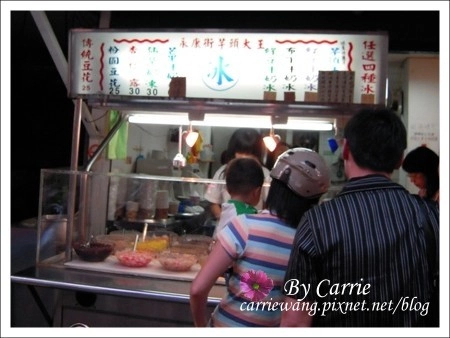 【台北南機場夜市】必吃小吃美食推薦。好吃炸雞+鈺師傅上海生煎包+好佳蚵嗲+永康街芋頭大王+蒸臭豆腐 @飛天璇的口袋