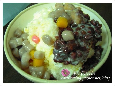 【台北南機場夜市】必吃小吃美食推薦。好吃炸雞+鈺師傅上海生煎包+好佳蚵嗲+永康街芋頭大王+蒸臭豆腐 @飛天璇的口袋