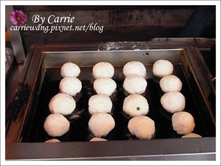 【大甲小吃美食】大甲炸粿+一品香水煎包+大甲芋頭城+裕珍馨奶油酥餅 @飛天璇的口袋