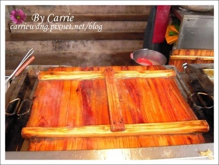 【大甲小吃美食】大甲炸粿+一品香水煎包+大甲芋頭城+裕珍馨奶油酥餅 @飛天璇的口袋