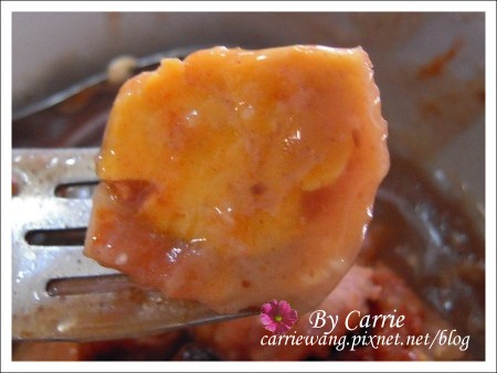 阿三肉圓｜榮獲多屆肉圓節冠軍的阿三肉圓，脆皮肉圓有特色，內餡干貝很奢華 @飛天璇的口袋