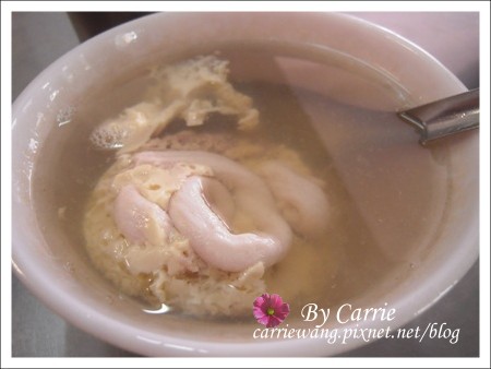 阿三肉圓｜榮獲多屆肉圓節冠軍的阿三肉圓，脆皮肉圓有特色，內餡干貝很奢華 @飛天璇的口袋