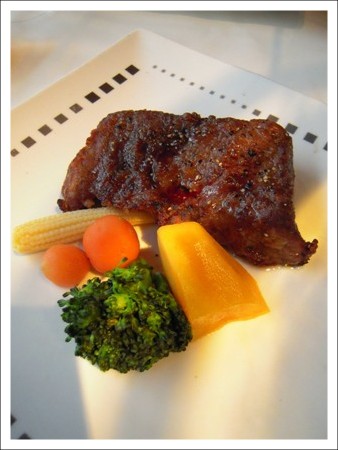 【台中餐廳】TASTY西堤牛排@文心店 @飛天璇的口袋