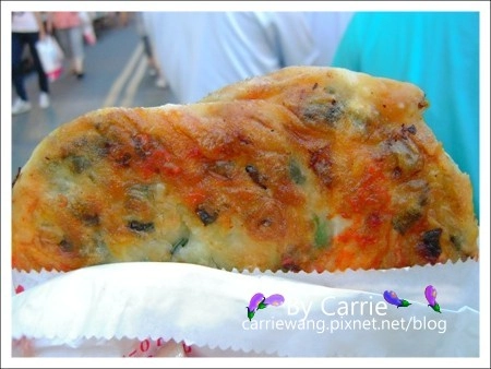 【宜蘭羅東夜市】必吃小吃美食推薦。義豐蔥油餅+阿公仔龍鳳腿+可口香碳烤+阿灶伯當歸羊肉湯+魏姐包心粉圓(一訪) @飛天璇的口袋